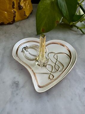 Love story Ring Holder by Mikasa silver plated 4.5” wide
